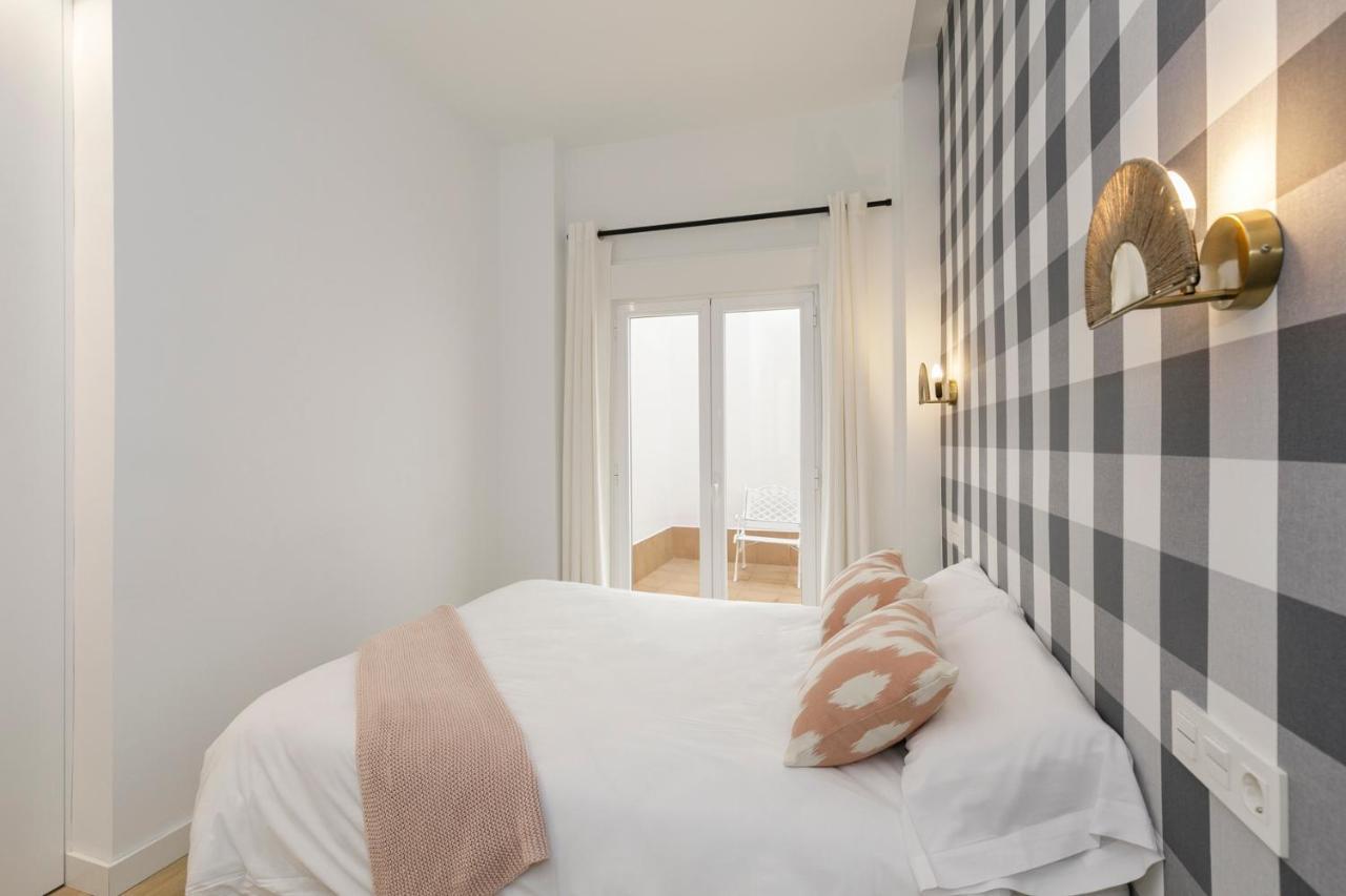 Hi Room - Smart Apartments - He 0 Granada Kültér fotó